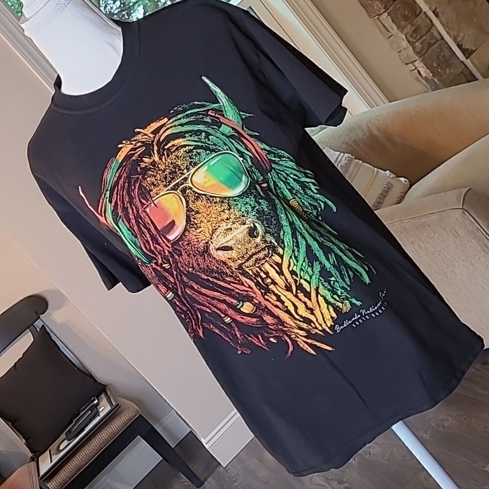 The Duck Co sz M. Badlands t-shirt